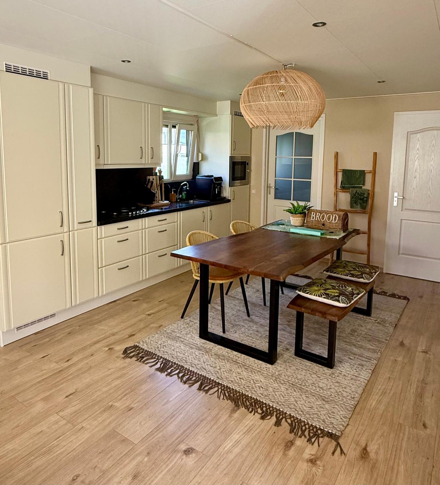 Vakantiewoning De Bosrand Aan Zee * Sint-Annaland